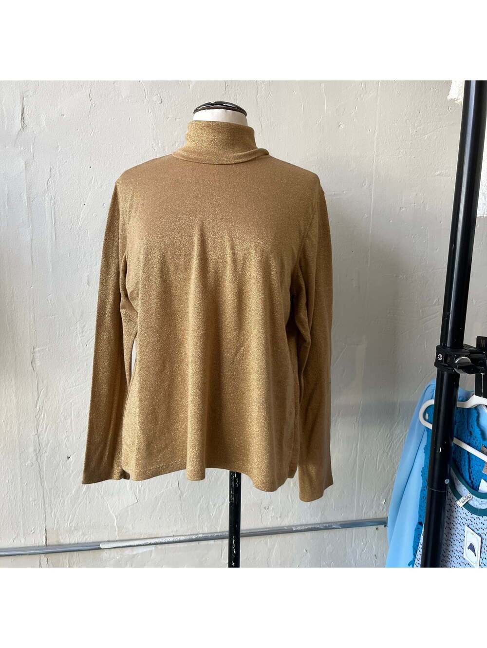 Gold Turtleneck (XL)